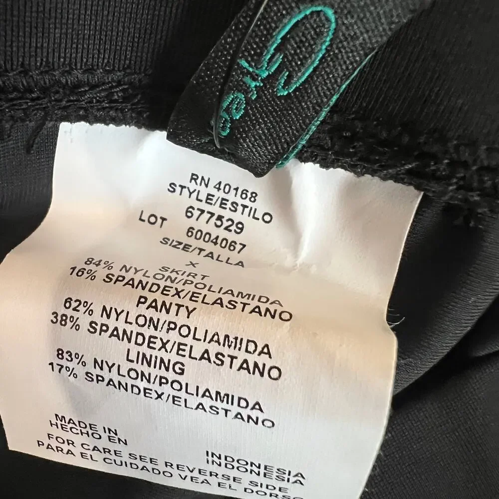 Aqua Green Women's Plus Size Black UPF 50 Shaping Swim Skirt - Size X - NWT